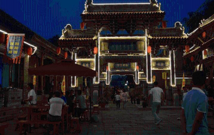 春运首日的西安北站——